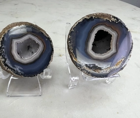 2piece geode set. 5.7oz almost 2 inches each. Natural from Brazil.
