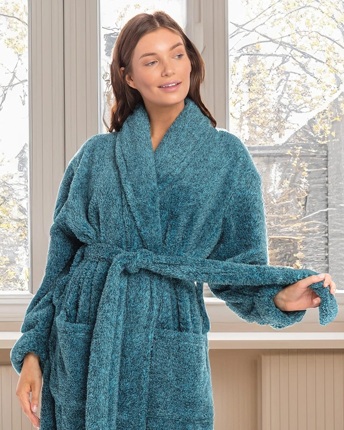 Alexander Del Rossa Women's Plush Fleece Robe, Warm Shaggy Bathrobe