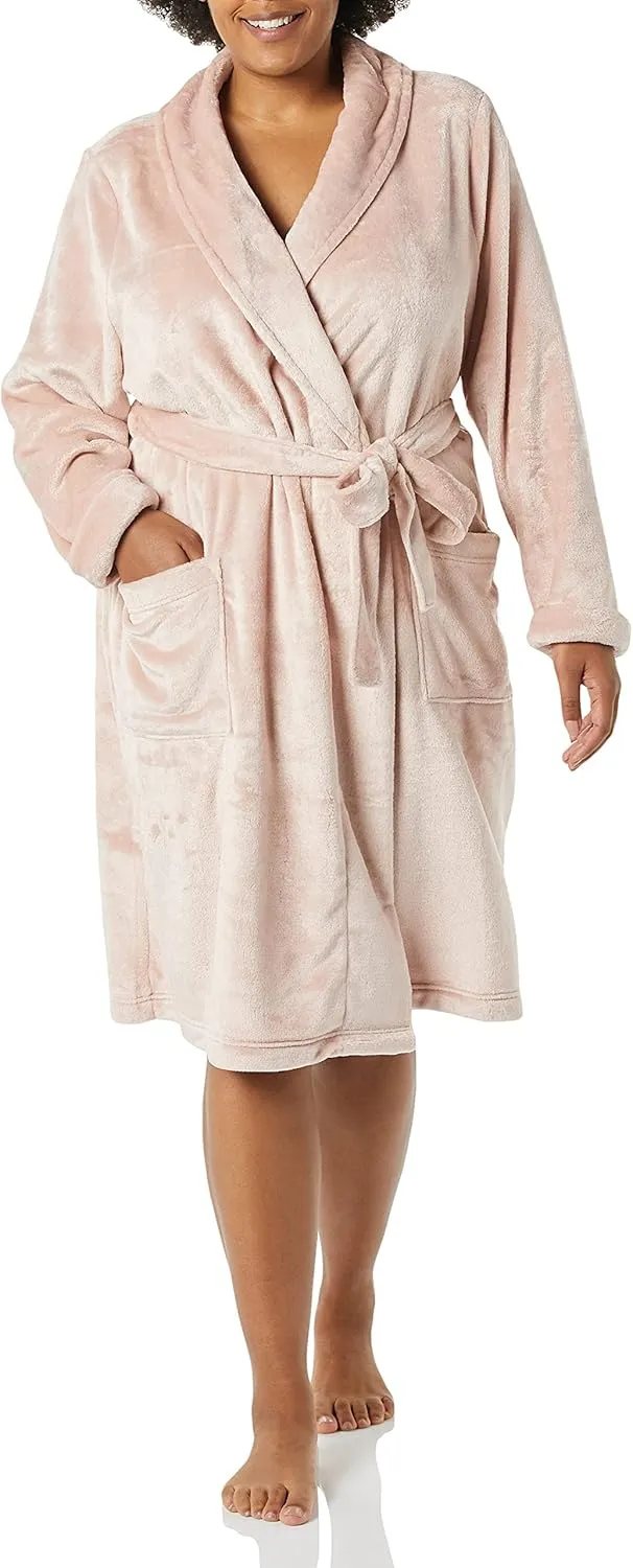 Amazon Essentials Women's Mid-Length Plush Robe (Available in Plus Size)