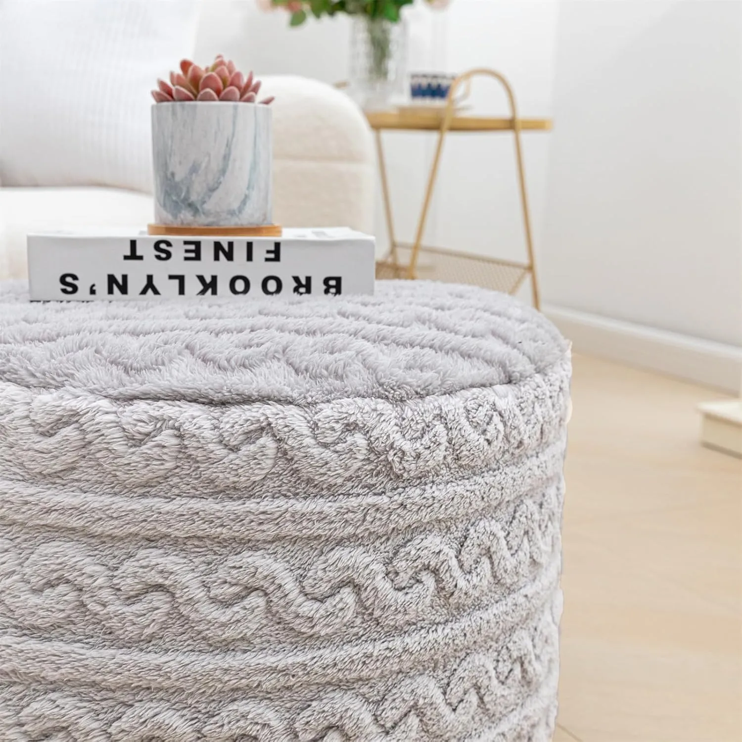 Asuprui Round Pouf Ottoman Stuffed Floor Pouf Foot Stool Floor Chair for Living Room Bedroom Foam Filled Boho Poof Foot Rest for Couch 20 Diameter x 12 Height Inches Light Gray Pouf with Filler