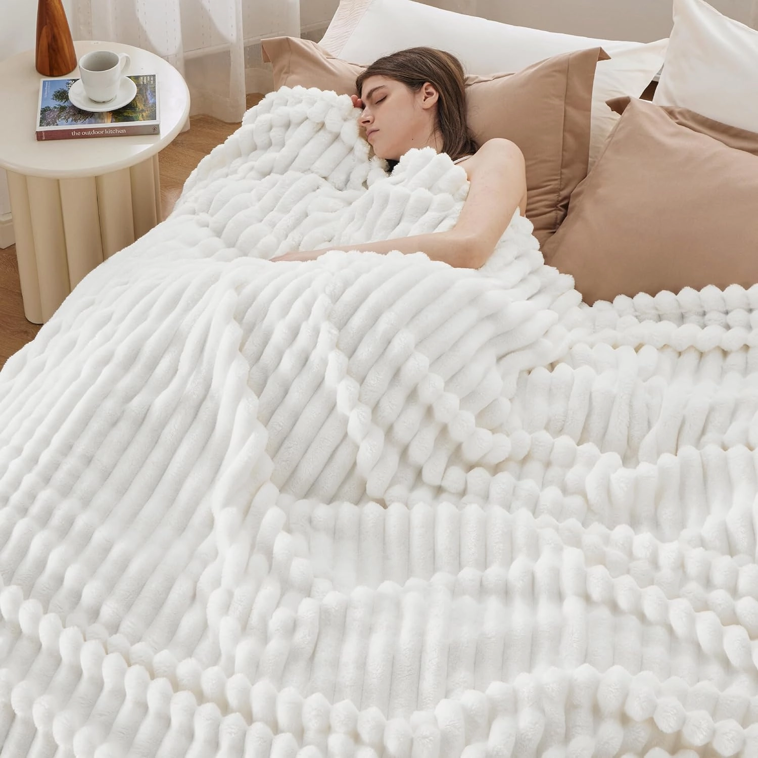 Bedsure Blankets Queen Size for Bed - GentleSoft Cozy Soft Blankets for Women, Cute Large Bedding Fleece Throws for Girls, Off White, 90x90 Inches