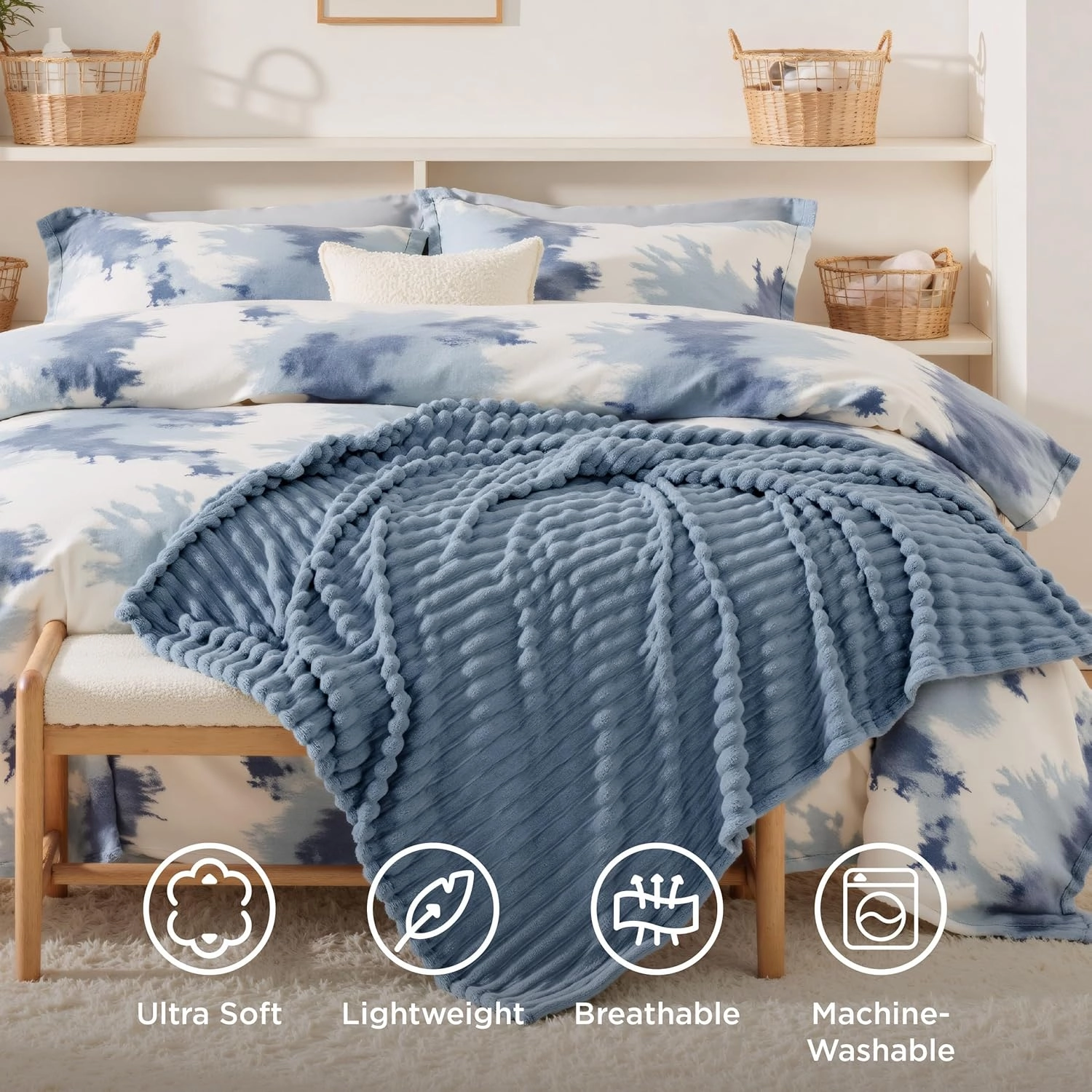 Bedsure Twin Blanket for Couch - GentleSoft Cozy Soft Blankets for Women, Cute Small Throws for Girls, Ashley Blue, 60x80 Inches