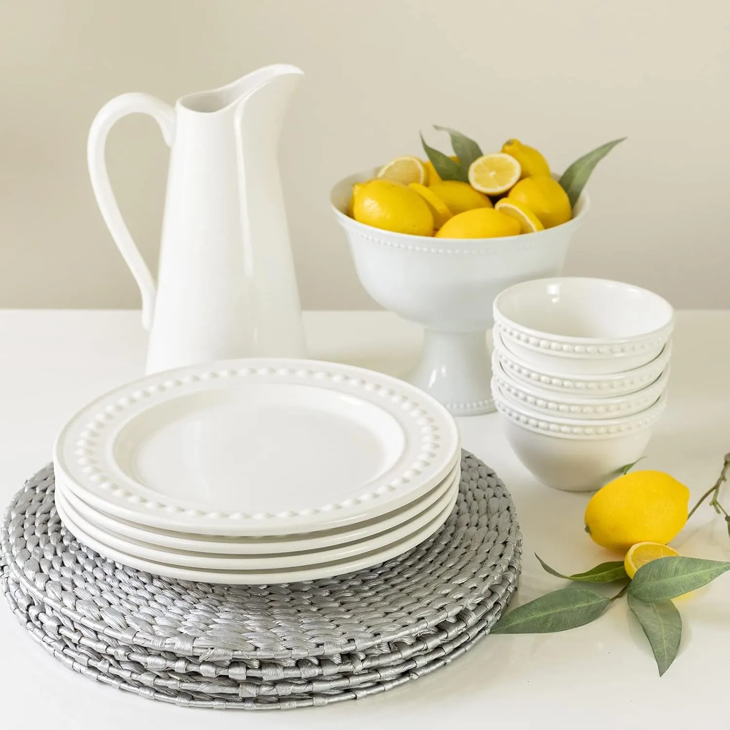 Benson Mills Water Hyacinth Braided Round Placemat Set of 4 (Silver, 13.5" Round)