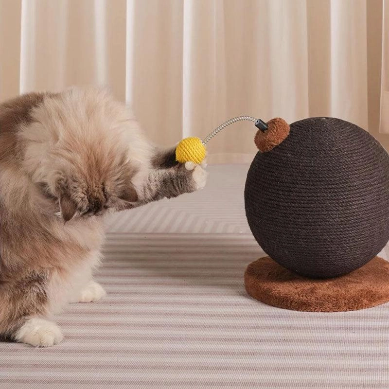 Bomb Cat Scratching Post Ball Set