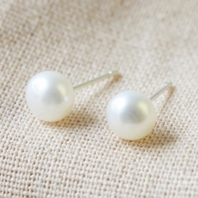 Chloe Pearl Studs