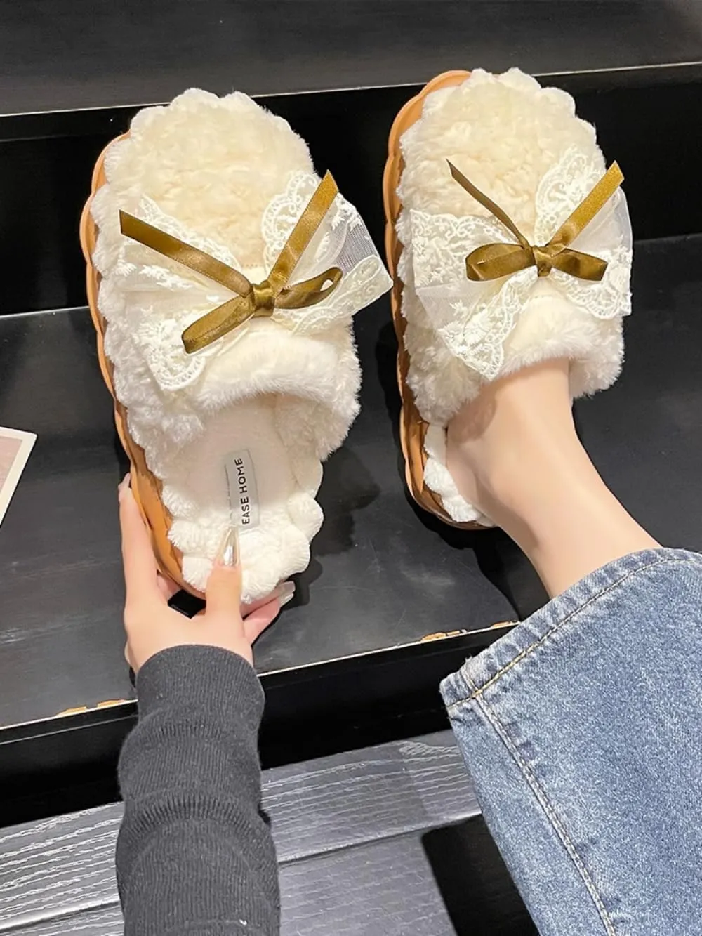 Cute Butterfly Fuzzy Women's Slippers Winter Fluffy Open Toe House Slippers Slip On Plush Bedroom Shoes Indoor Outdoor