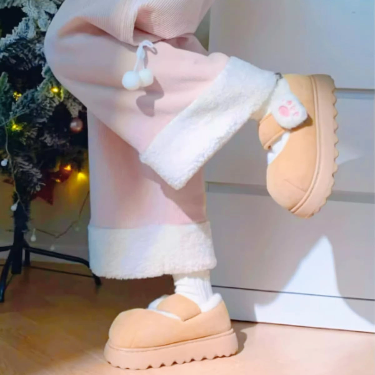 Cute Cat Paw Cotton Slippers for Women Plush Fluffy Fuzzy Non-Slip Winter Wear Indoor Outdoor Warm Cozy Home Shoes Gift