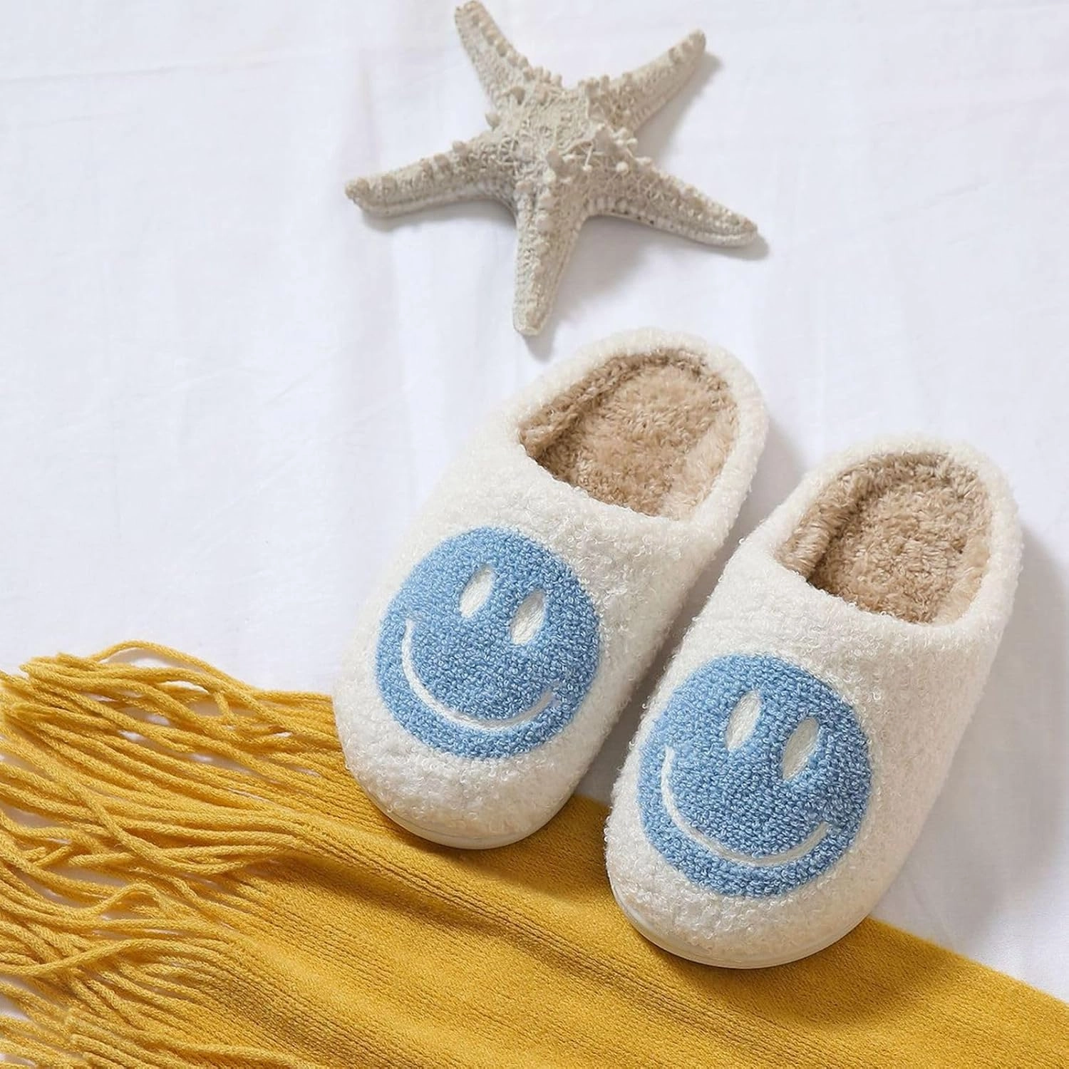 Cute Smile Face Kids' Plush Happy Face Slippers - Non-Slip, Warm, Indoor/Outdoor