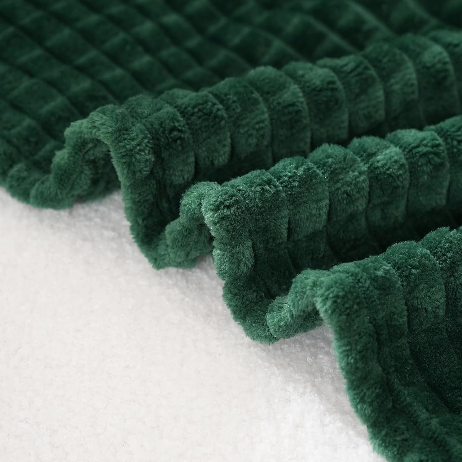 Dark Green Throw Blanket 50"×70" Decorations Fleece Super Soft Plush Fuzzy Cozy Blanket with Square 3D Jacquard Grid Design Luxury Lightweight for Couch Sofa Chair