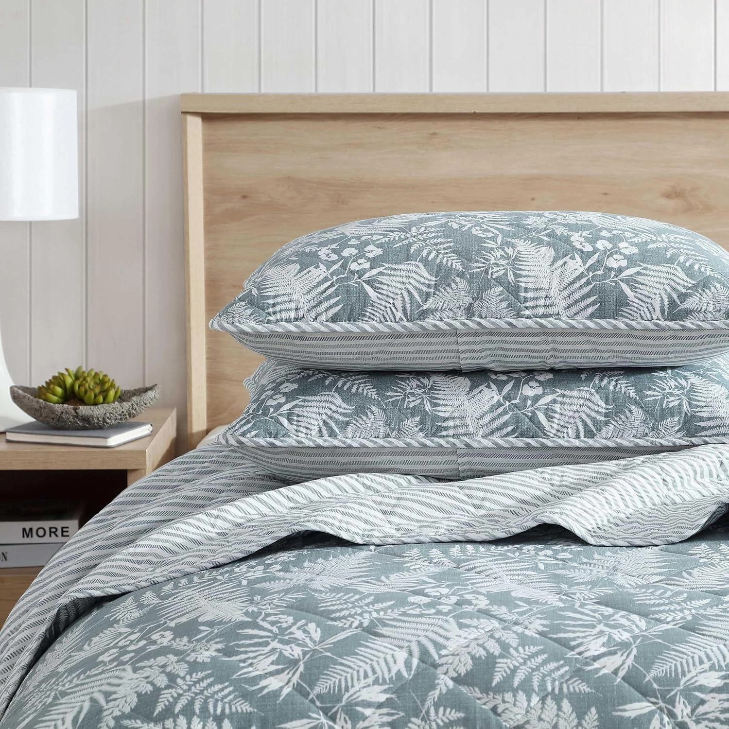Eddie Bauer - King Quilt Set, Reversible Cotton Bedding with Matching Shams, Wildflower Inspired Home Decor with Stripe Reverse (Fern Garden Green, King)
