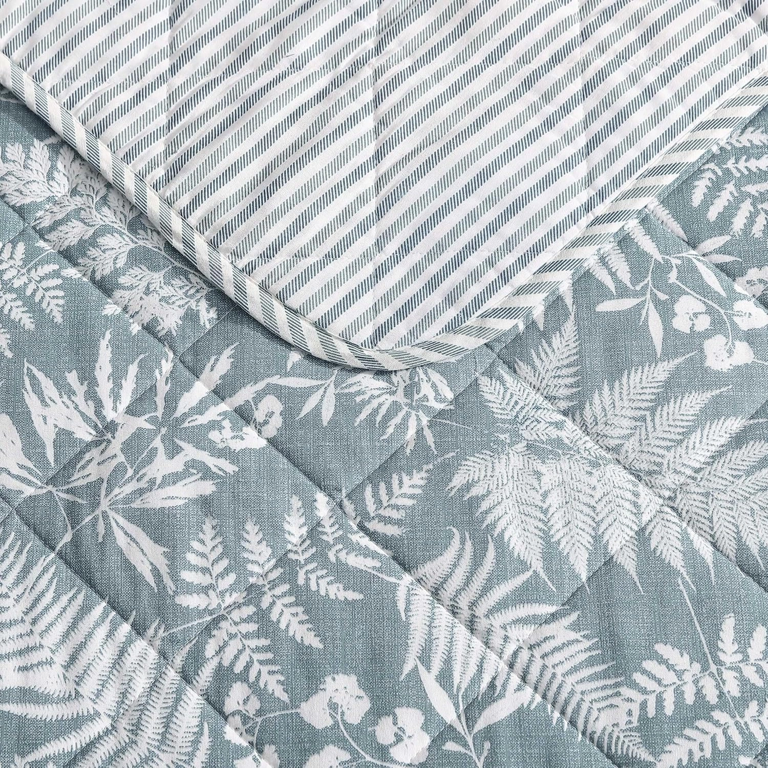 Eddie Bauer - King Quilt Set, Reversible Cotton Bedding with Matching Shams, Wildflower Inspired Home Decor with Stripe Reverse (Fern Garden Green, King)