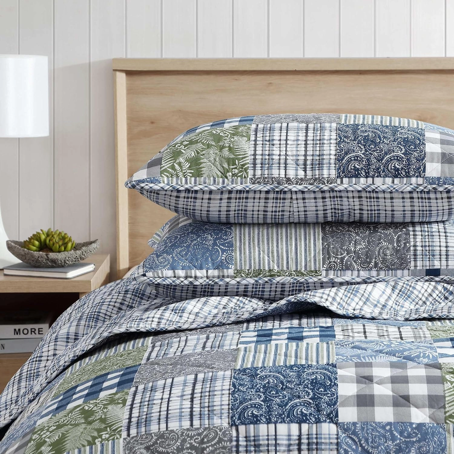 Eddie Bauer - Twin Quilt Set, Reversible Cotton Bedding with Matching Sham, Patchwork Home Decor with Plaid Reverse (Cozy Plaid Patchwork Blue/Green, Twin)