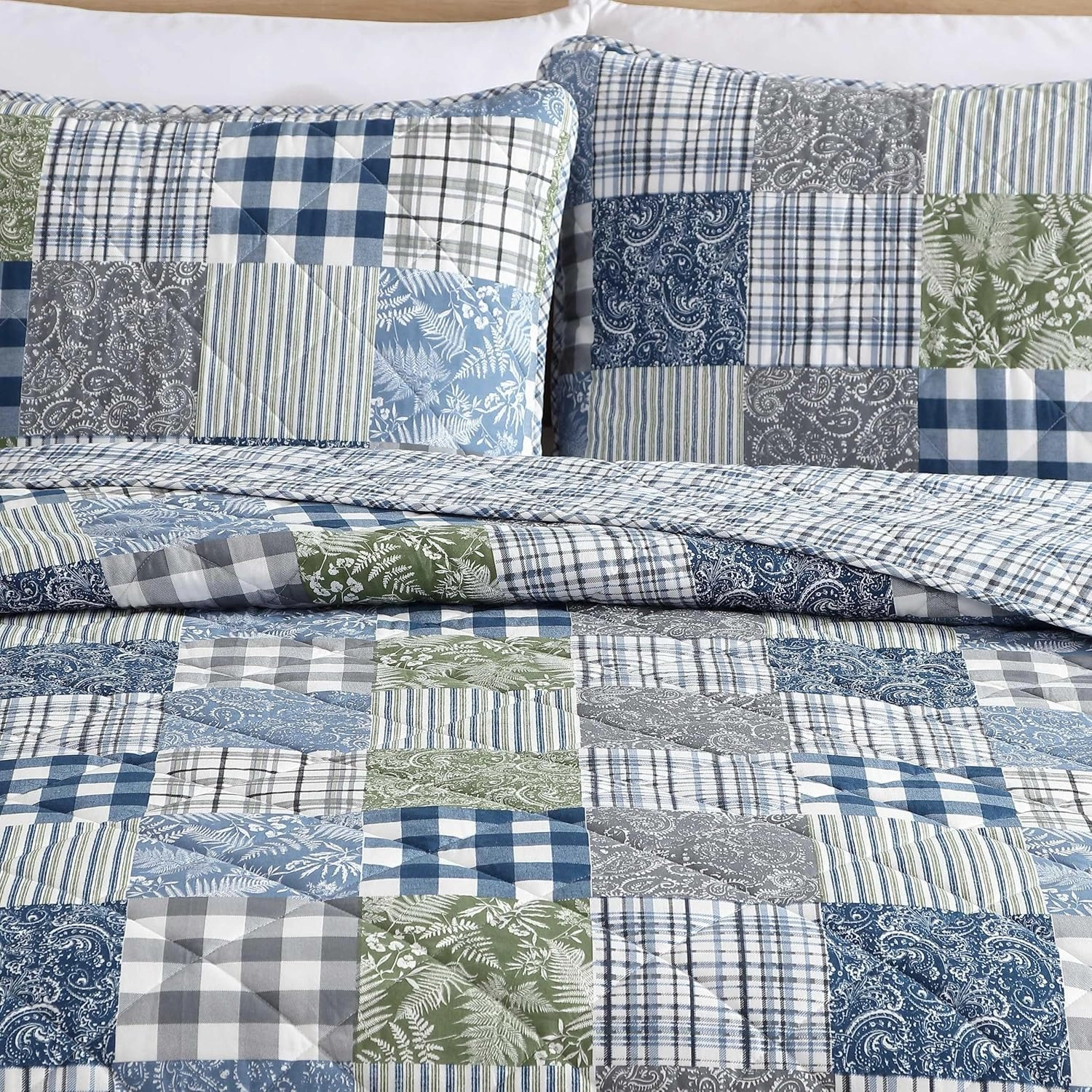 Eddie Bauer - Twin Quilt Set, Reversible Cotton Bedding with Matching Sham, Patchwork Home Decor with Plaid Reverse (Cozy Plaid Patchwork Blue/Green, Twin)