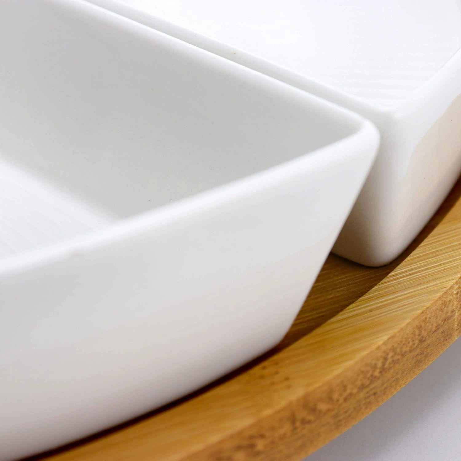 Elama Ceramic Stoneware Condiment Appetizer Set, 6, Center Piece Round in White and Natural Bamboo