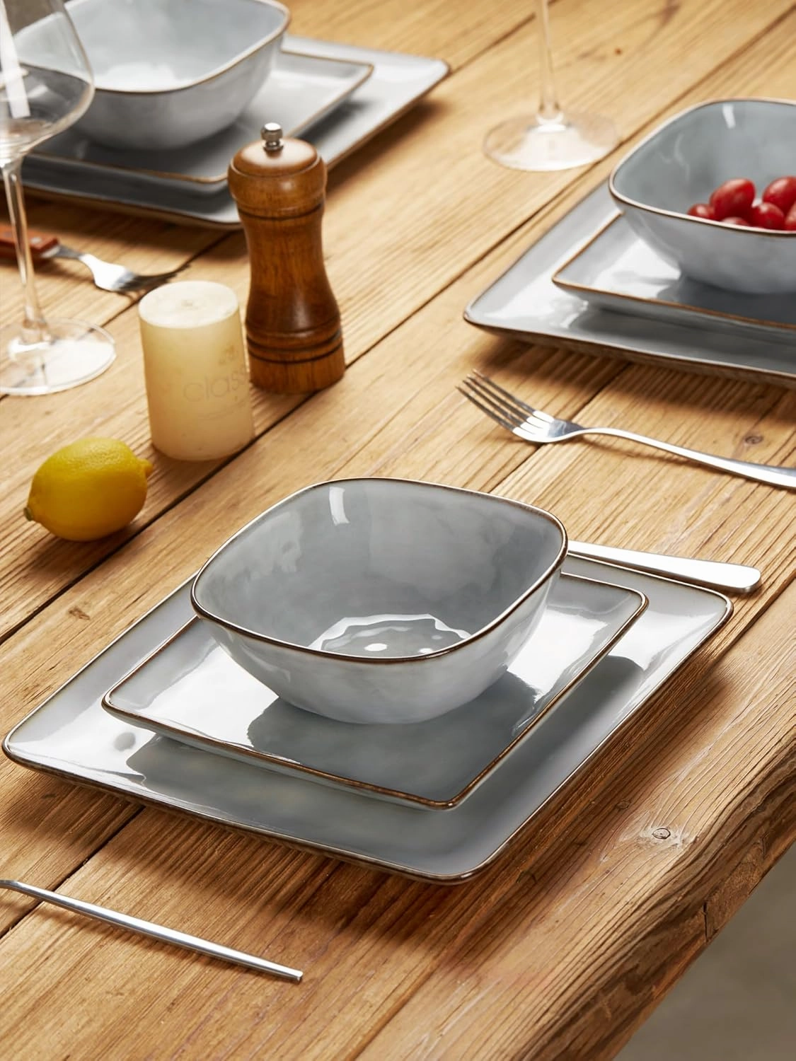 Famiware Dinnerware Sets for 4, Ocean Square 12-Piece Kitchen Plates and Bowls Sets, Reactive Glaze, Microwave and Dishwasher Safe, Scratch Resistant, Grey