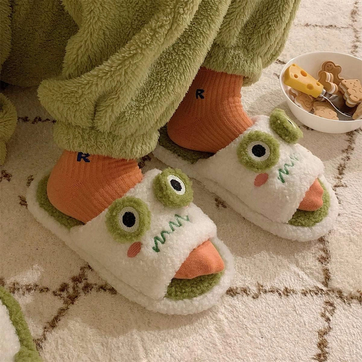 Frog Slippers, Fluffy Cartoon Frog Slippers Cute Animal Slippers Frog House Slippers For Women Men Indoor Slippers