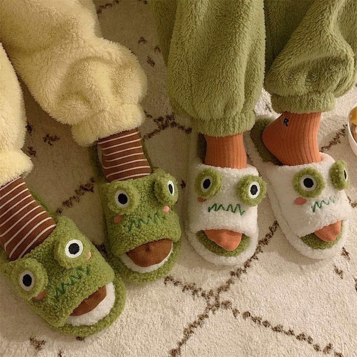 Frog Slippers, Fluffy Cartoon Frog Slippers Cute Animal Slippers Frog House Slippers For Women Men Indoor Slippers
