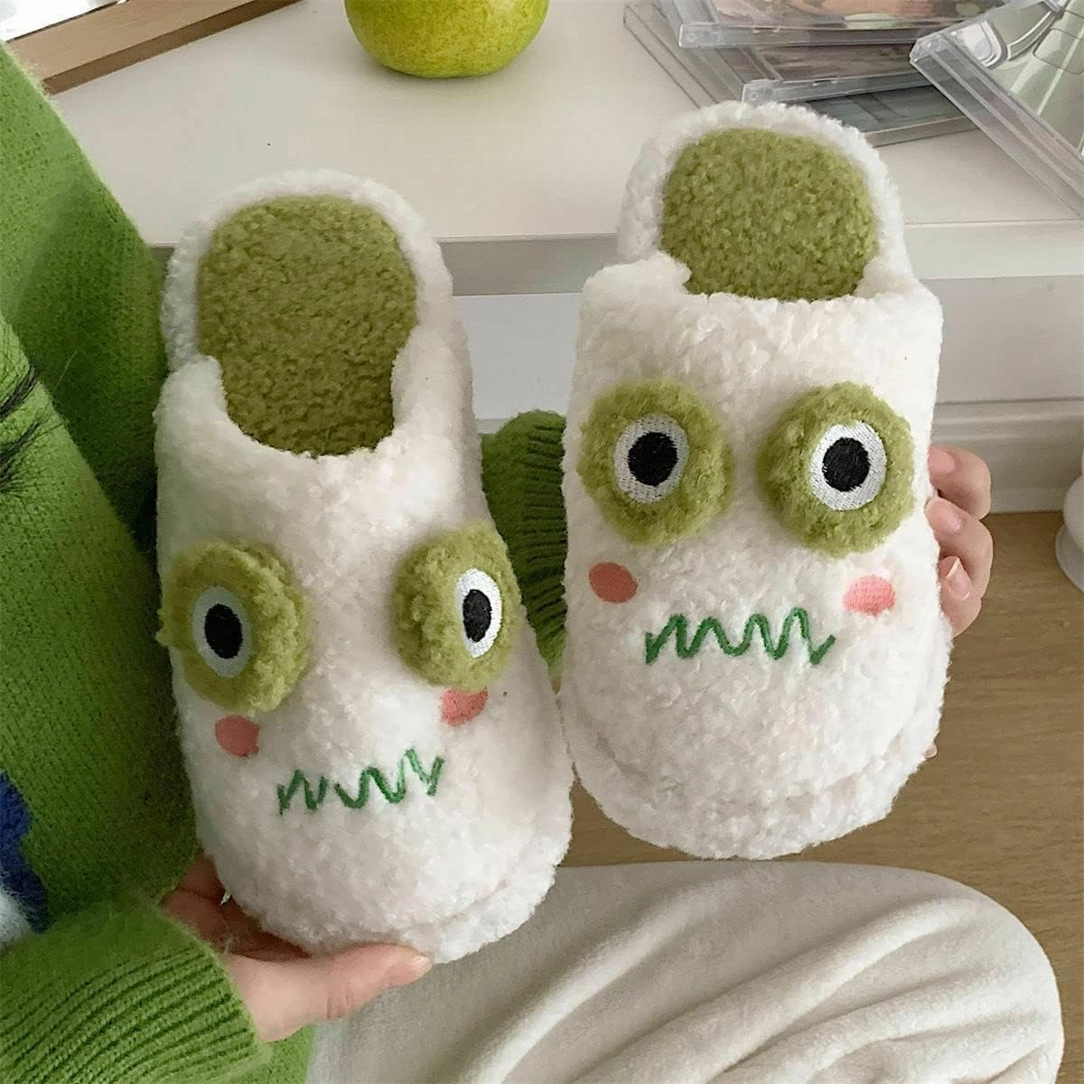 Frog Slippers, Fluffy Cartoon Frog Slippers Cute Animal Slippers Frog House Slippers For Women Men Indoor Slippers