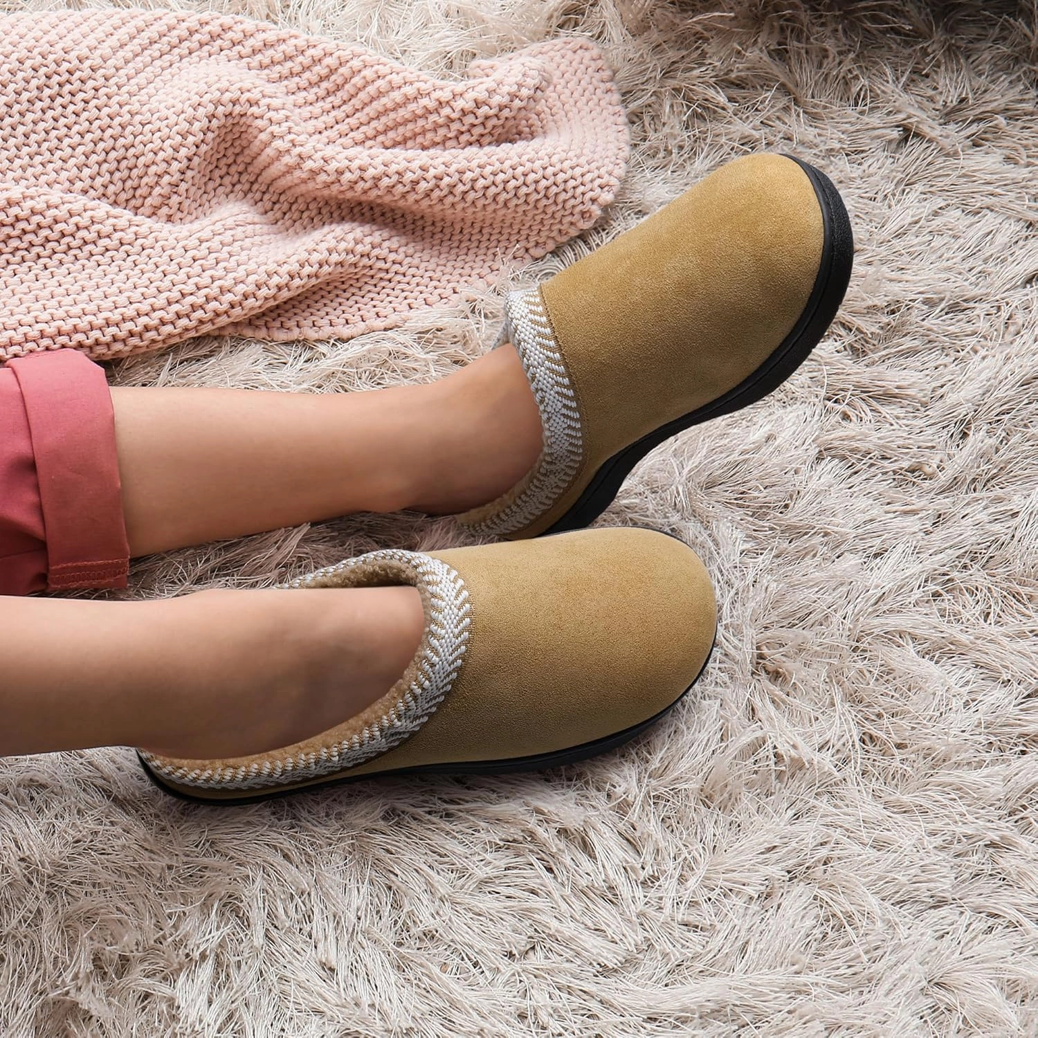 HOMETRUE Womens Slippers Fuzzy House Slippers Indoor Non-slip Warm Fluffy Plush Slippers for Women