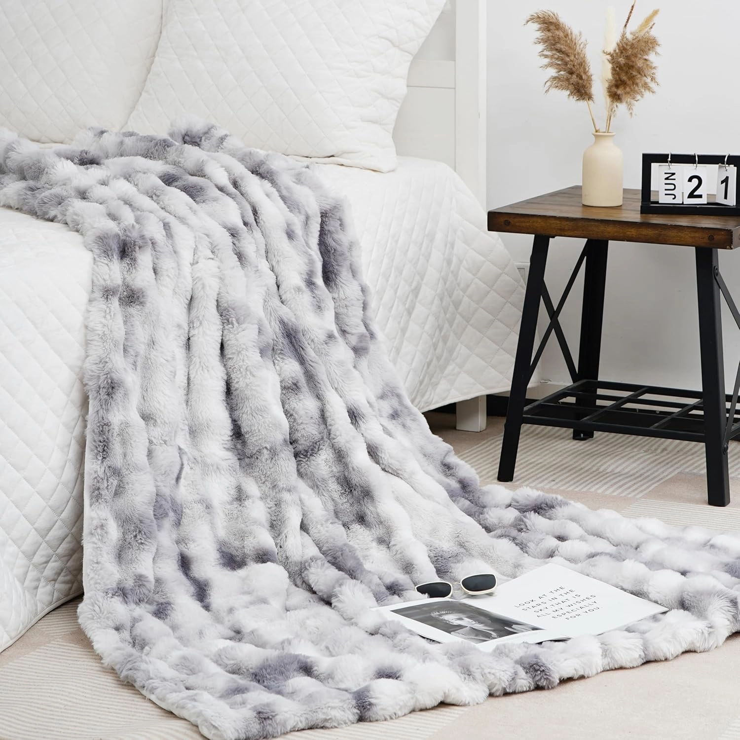July Tie Dye Gray Cozy Bubble Fleece Blanket for Couch, Faux Fur Blanket for Sofa, Fluffy Soft Decorative Throw for Bed and Winter, Mother's Day Cozy Gifts, Machine Washable, 50" x 60", TD-GY5060