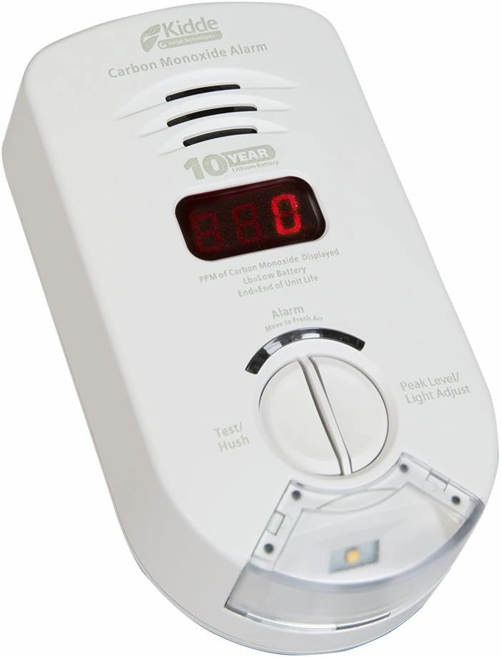 Kidde Carbon Monoxide Detector, Plug In Wall with 10-Year Battery Backup, Safety Light for Hearing Impaired or Deaf People, Digital LED Display