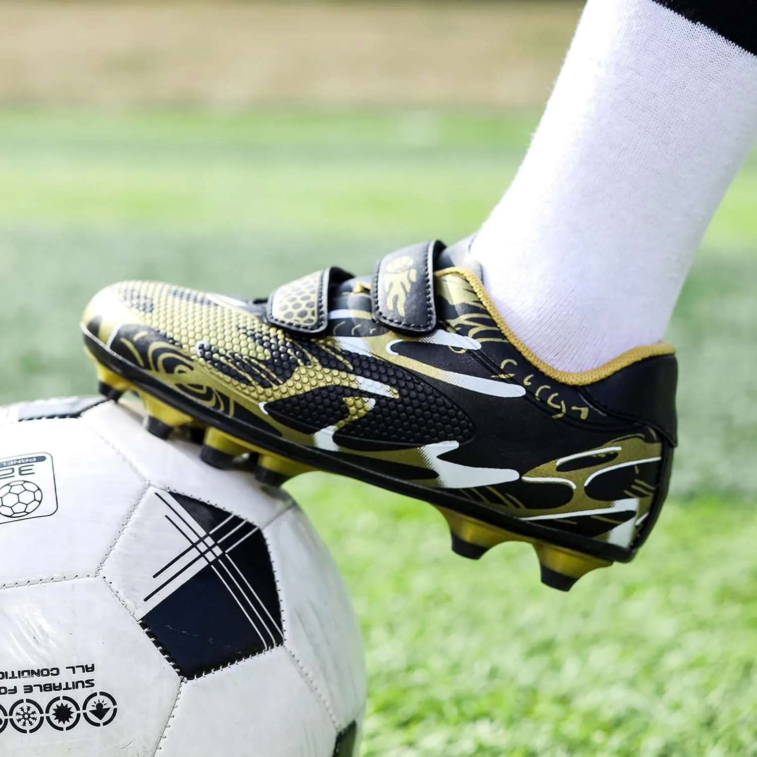 Kids Soccer Cleats Boys Girls Firm Ground Soccer Shoes Youth Professional Athletic Outdoor Football Cleats Shoes