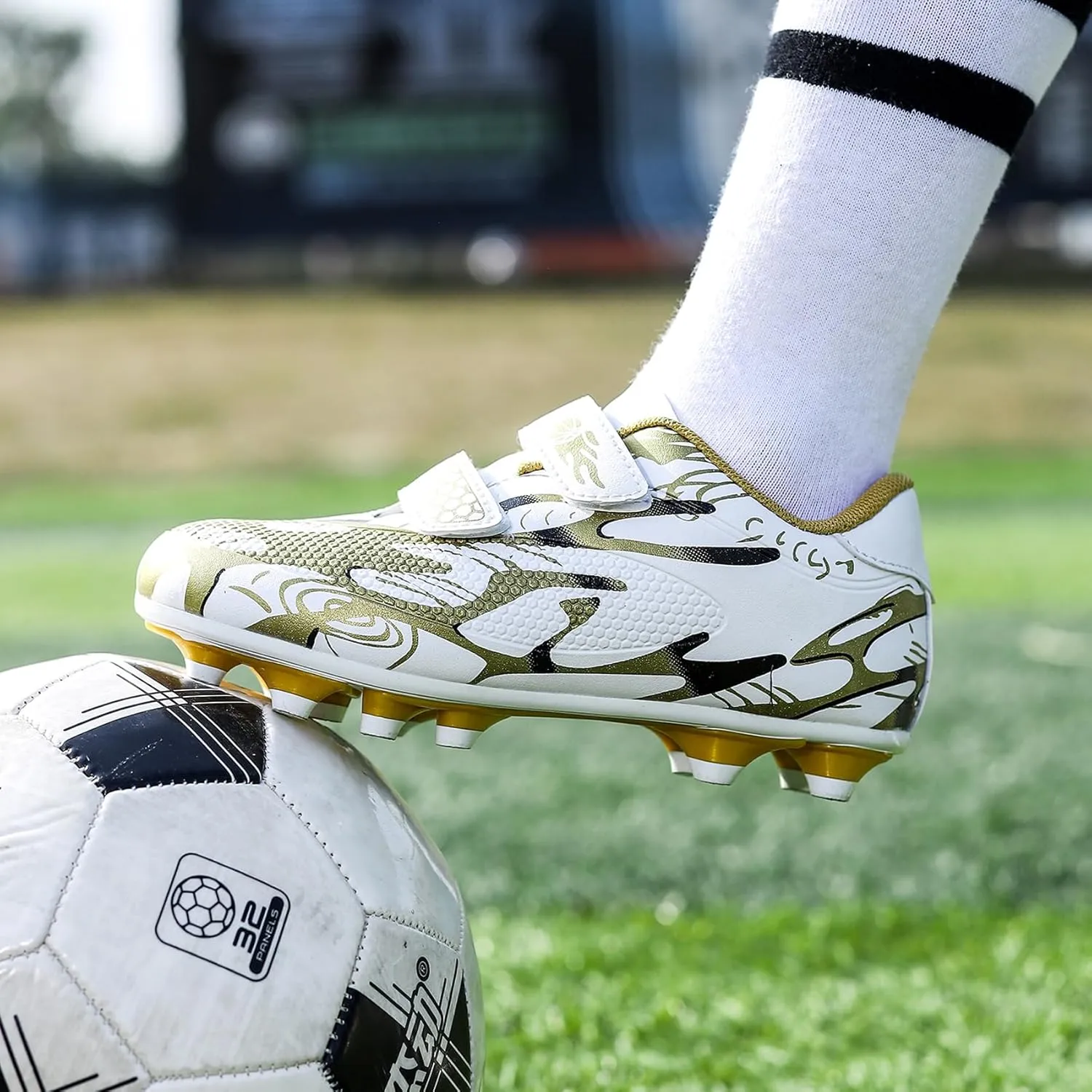 Kids Soccer Cleats Boys Girls Firm Ground Soccer Shoes Youth Professional Athletic Outdoor Football Cleats Shoes