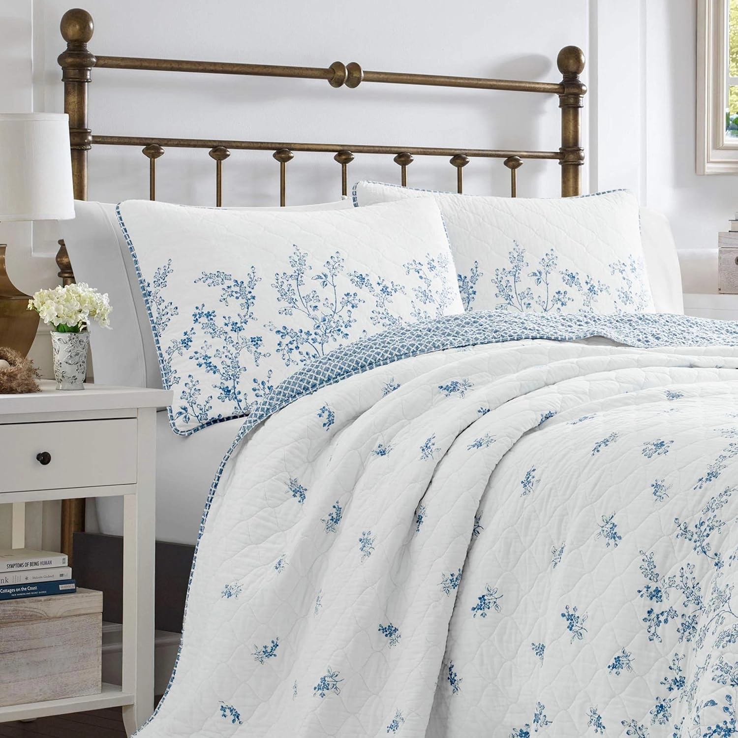 Laura Ashley Home - Queen Quilt Set, Reversible Cotton Bedding with Matching Shams, Pre-Washed Home Decor for Added Softness (Flora Blue, Queen)