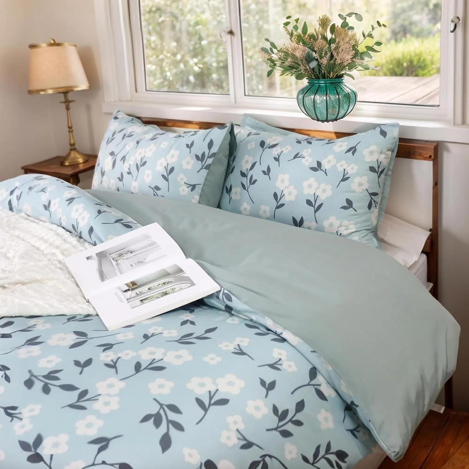 Lemfux Duvet Cover Set, 3-Piece Bedding Set Full Size Light Blue Floral Print, 1 Duvet Cover 80"x90", 2 Pillowcases 20"x26", Soft & Breathable with Zipper Closure & Corner Ties, Flower Garden Style