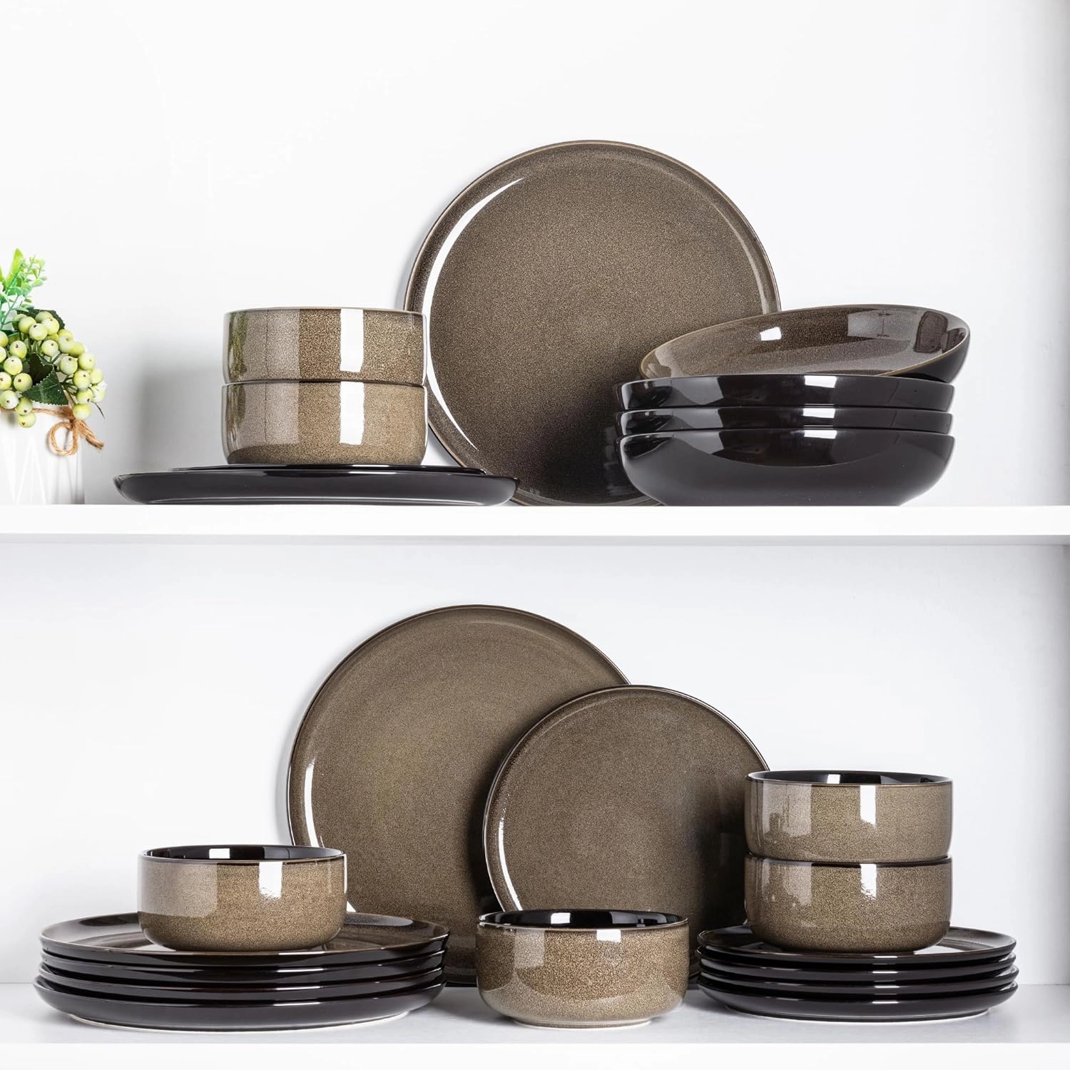 LeRATIO Ceramic Dinnerware Set of 4, Poreclain Plates, Bowls, Handmade Reactive Glaze Dishes, Chip Resistant, Oven & Dishwasher Safe, Service for 4-Chestnut