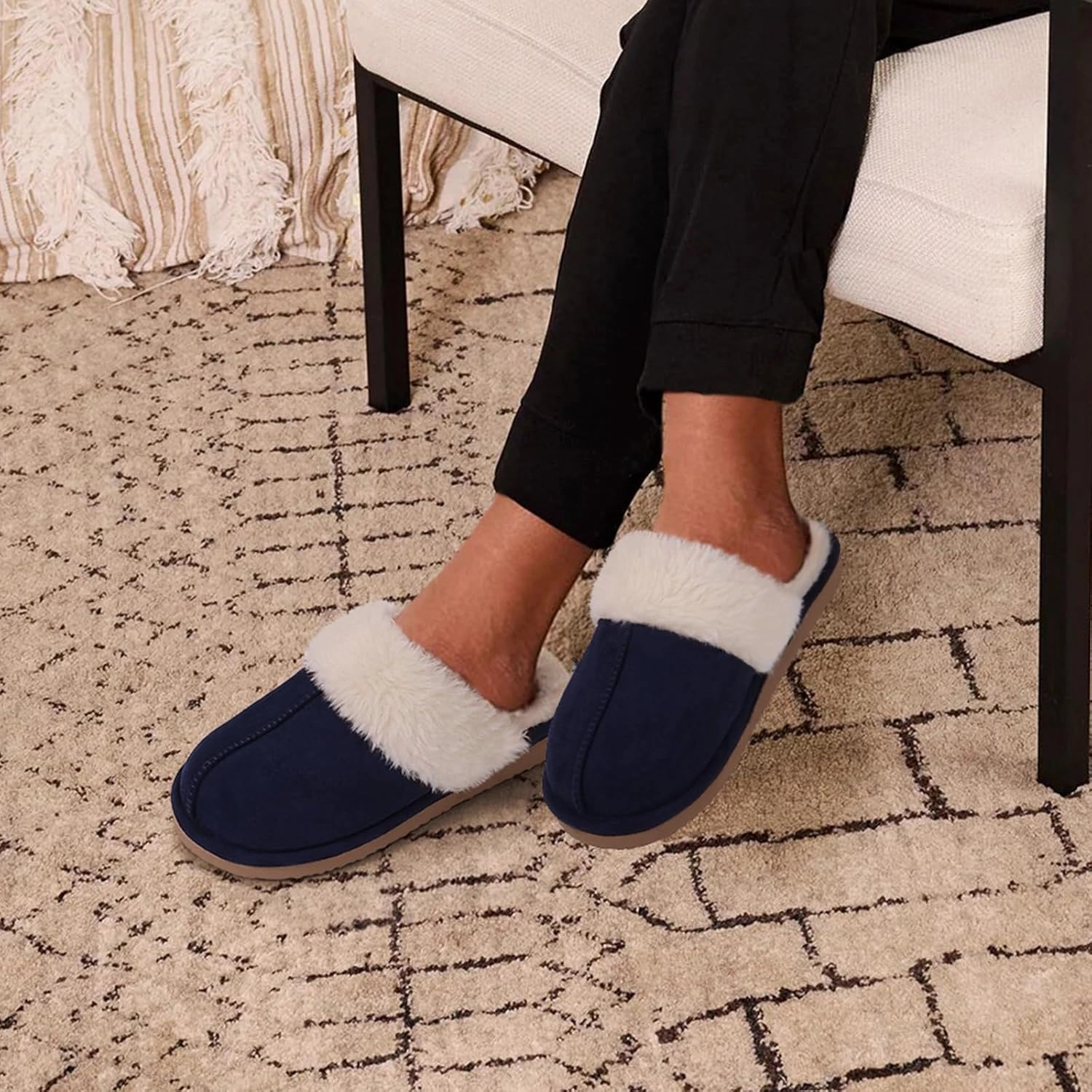 Litfun Women's Fuzzy Memory Foam Slippers Fluffy Winter House Shoes Indoor and Outdoor