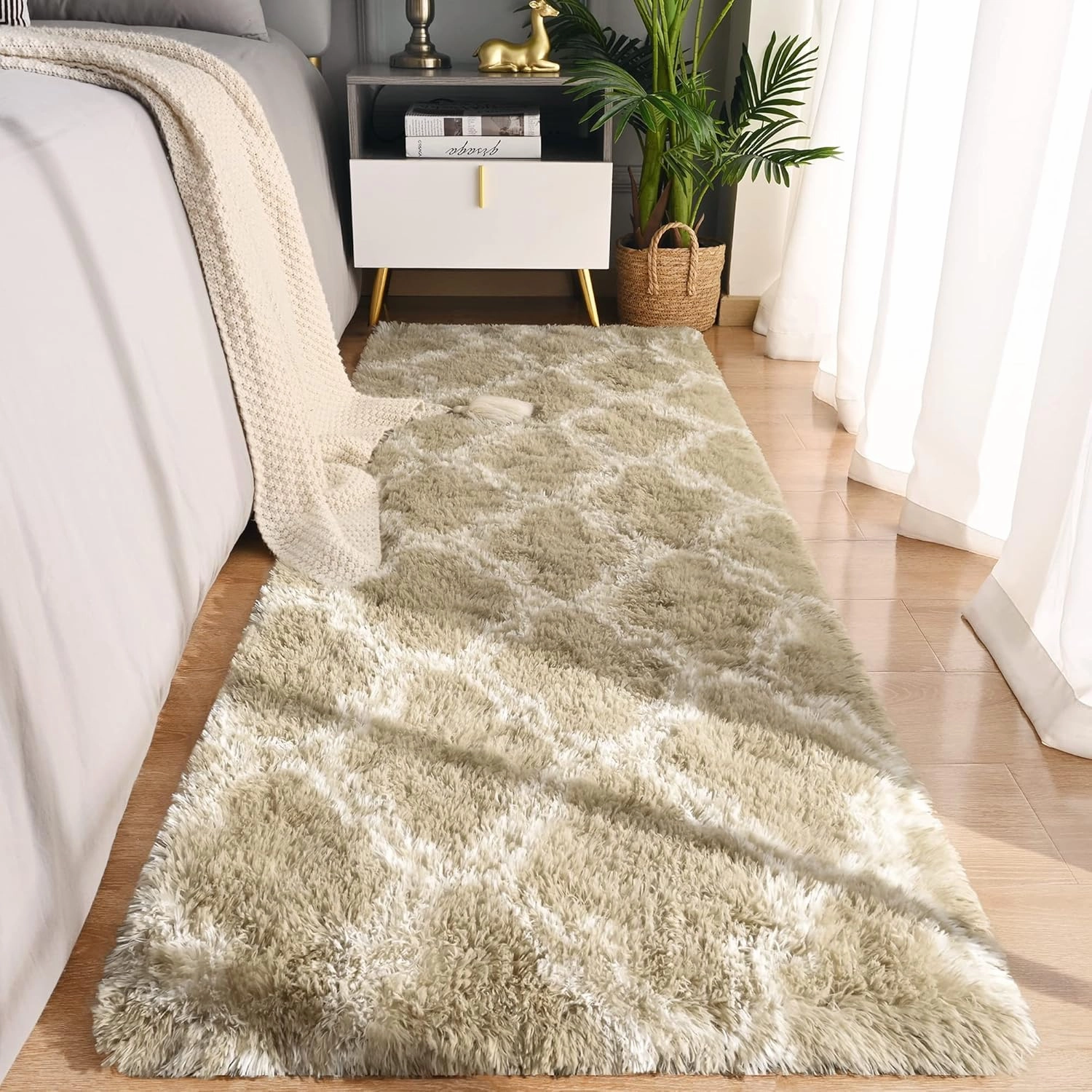 LOCHAS Luxury Shag Area Rug 2x6 Feet Geometric Plush Fluffy Rugs, Extra Soft Carpet Moroccan Rugs for Bedroom Living Room Dorm Kids, High Pile Shaggy Floor Rug Decor, Beige/White