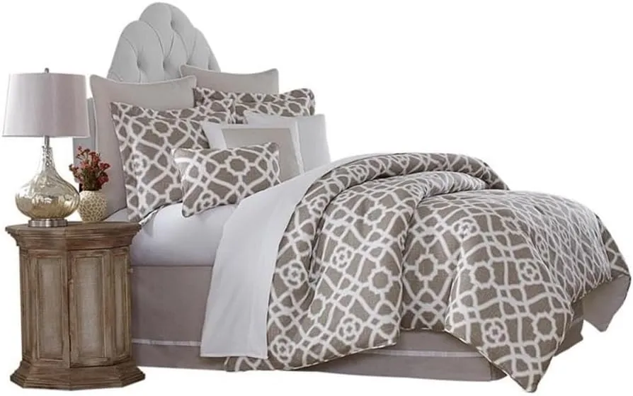 Michael Amini BCS-QS09-HARPR-NAT Harper 9pc Queen Comforter Set Natural