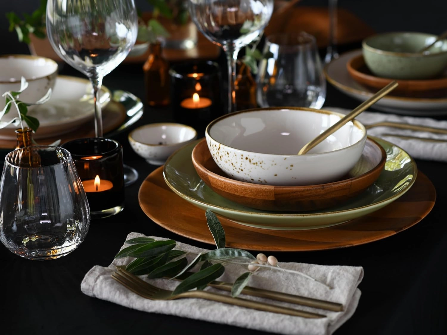 Nature Collection 21578, Acacia Wood Series, 6-Piece Crockery Set, Plate Set Diameter 26 cm, Made of Acacia Wood for 6 People, Quality Production, Match & Mix