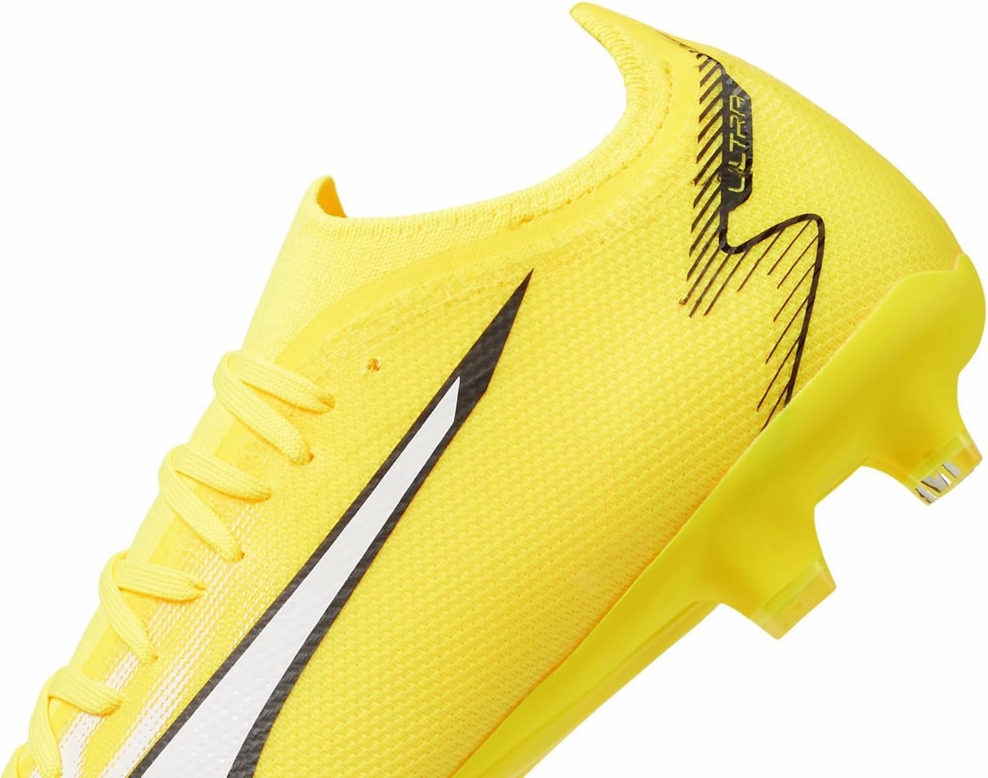 PUMA Men's Ultra Match Fg Soccer Shoes