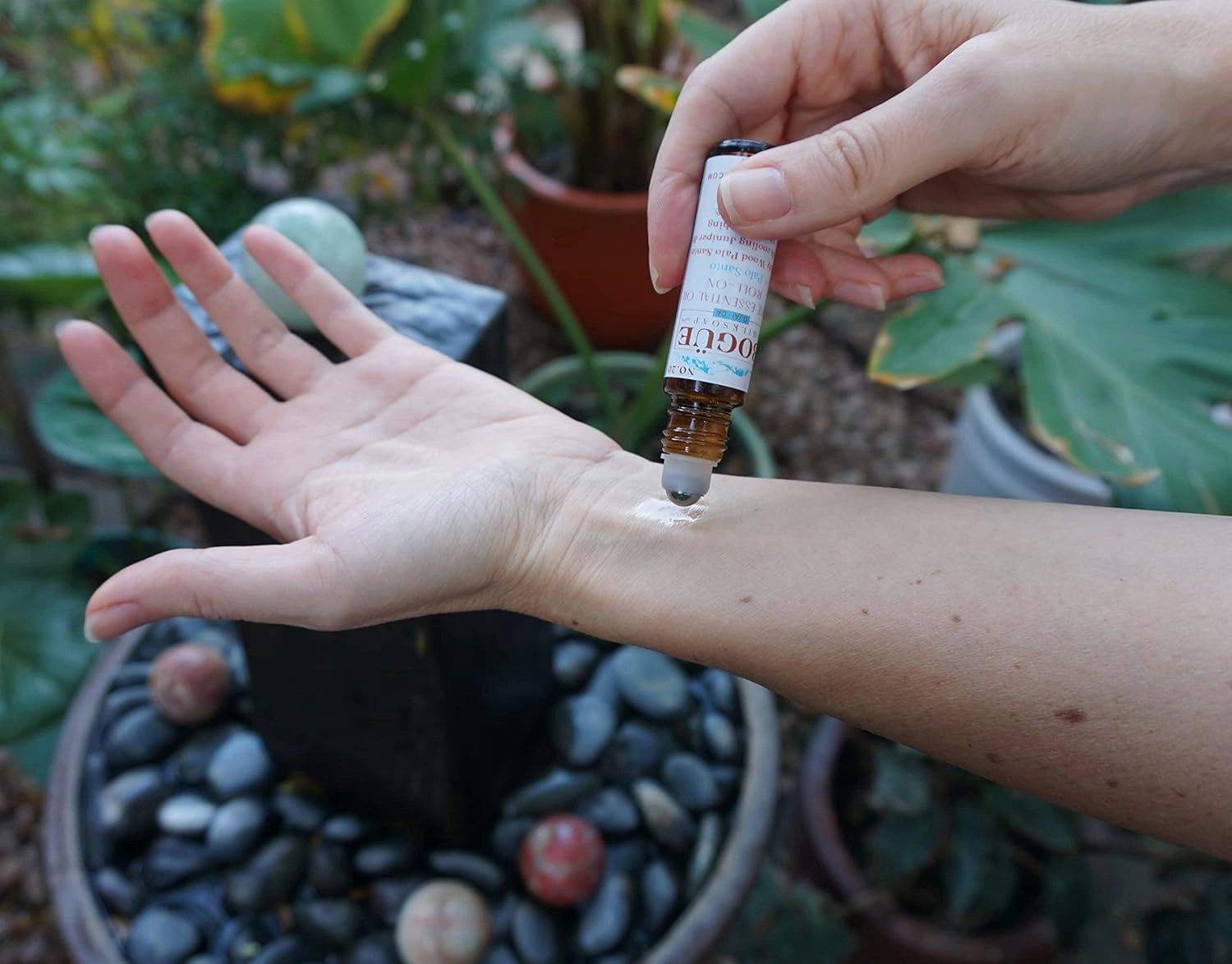 Pure Essential Oil Roll-On Bogue No.20 Palo Santo Blend The holy Wood with Vetiver, Juniper & Elemi