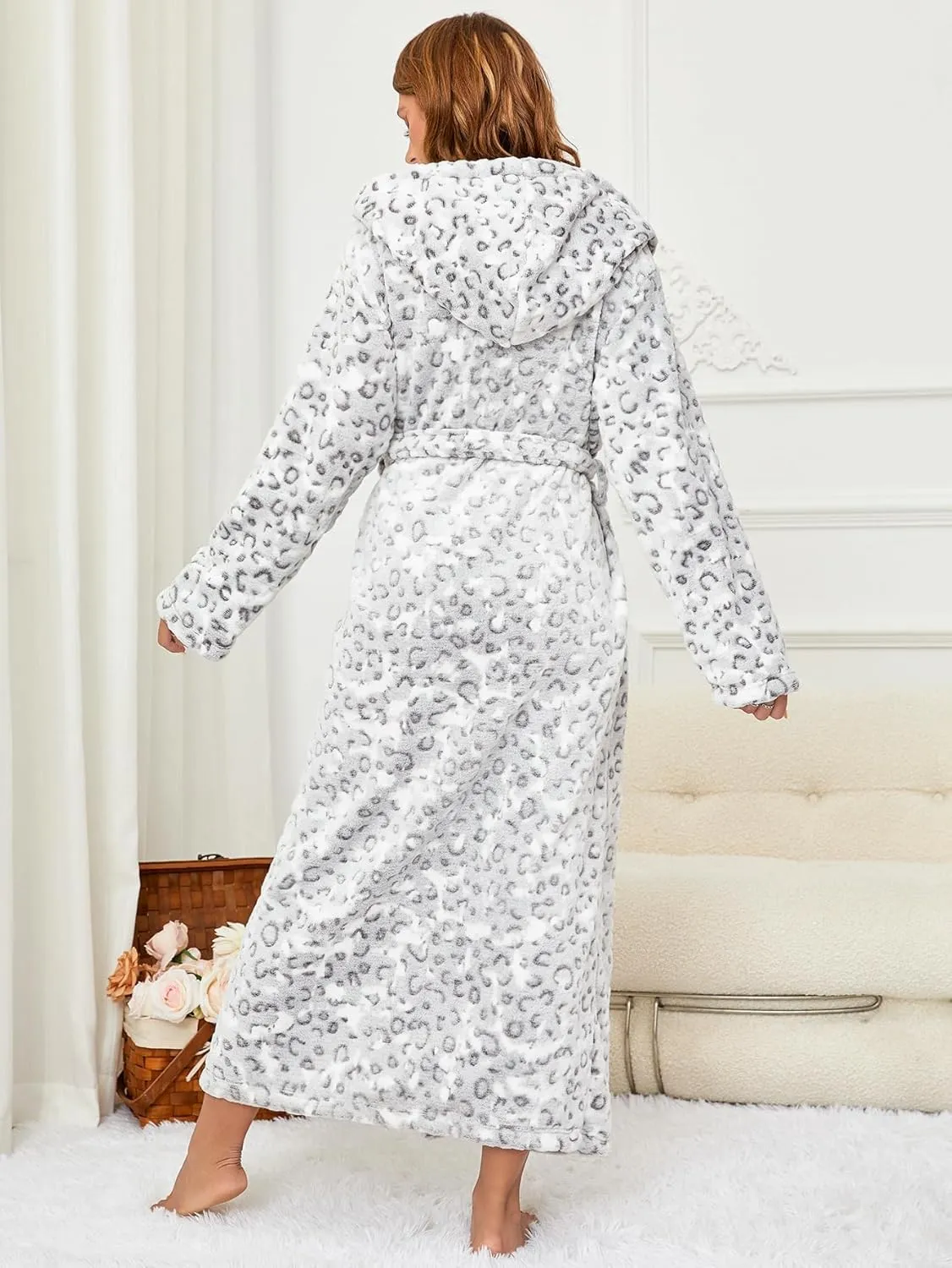 RONGTAI Womens Robes Plush Fleece Hooded Bathrobe Thick Nightgown with Pockets Fluffy Sleepwear