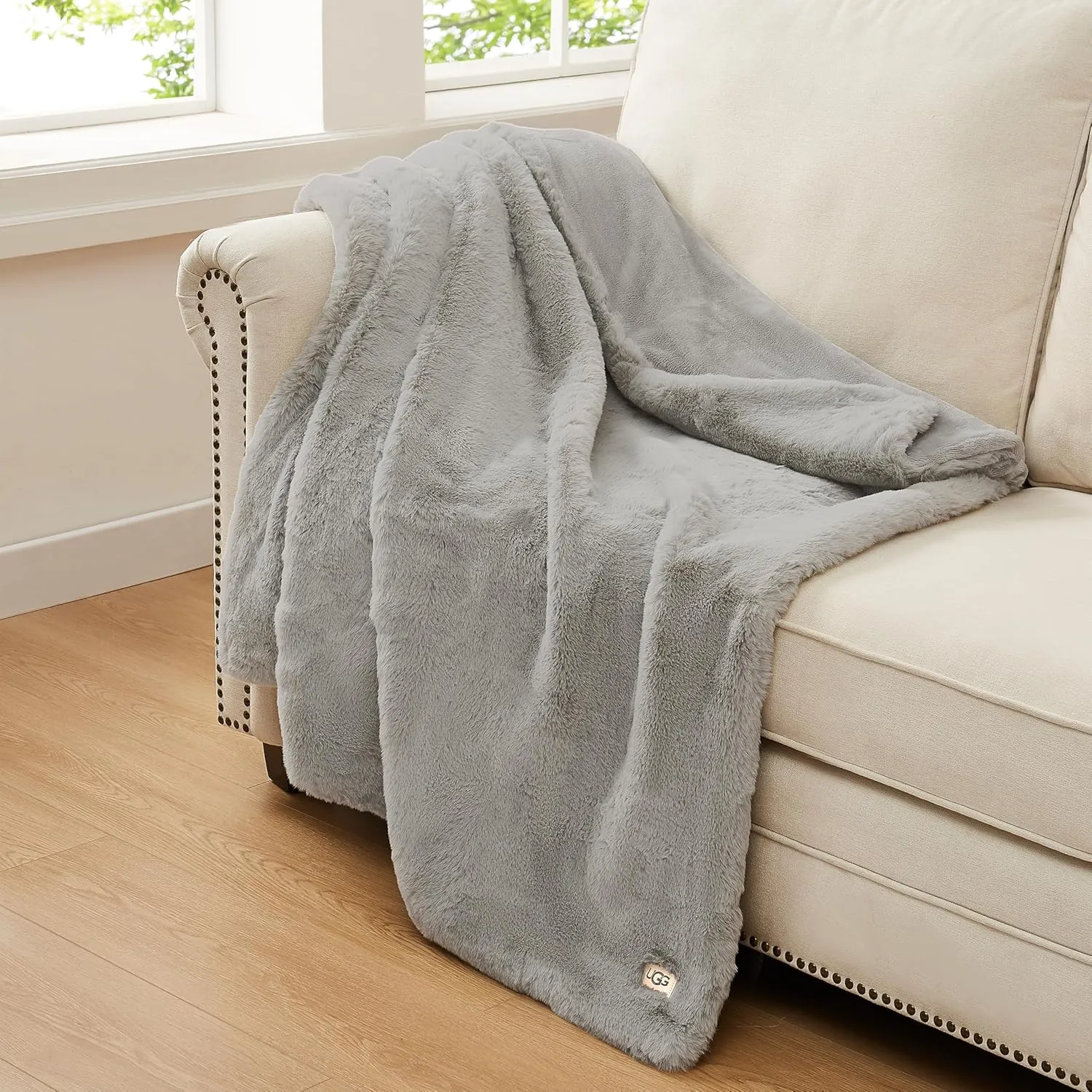 UGG Euphoria Plush Faux Fur Throw Blanket Medium Weight Reversible Luxury Soft Throw for Couch Bed or Chair Hypoallergenic Machine Washable Home Decor Blanket, 50-inch x 70-inch, Seal Light Grey