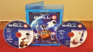 Wall-E (Two-Disc Edition   BD Live) [Blu-ray]