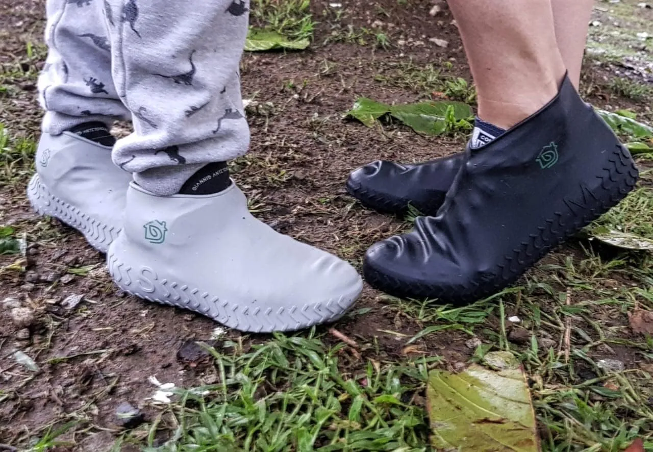 Waterproof Shoe Covers for Kids, Women & Men. Reusable, Anti-Slip, Dustproof & Rainproof Silicone Rubber Overshoes, Rain Footwear Protectors, Outdoor, Cycling, Biking, Walking. Sustainable & BPA Free.