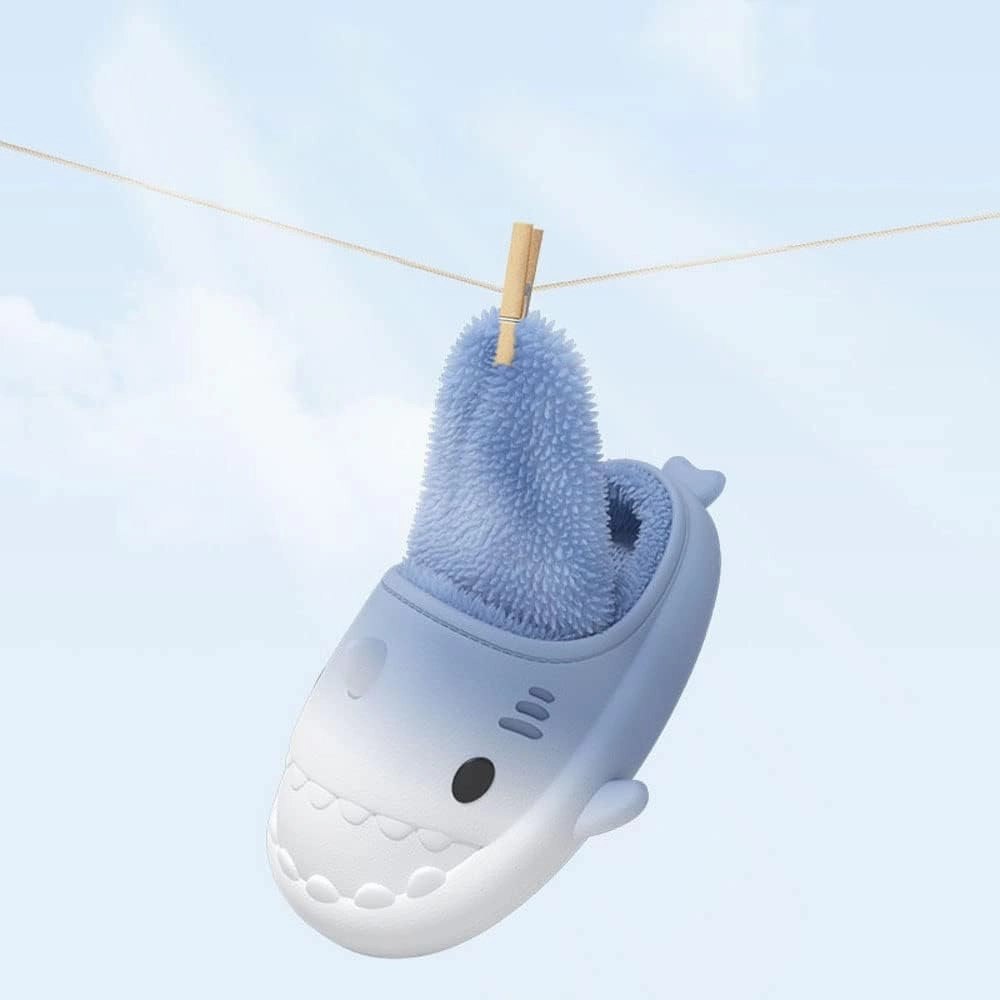 Winter Shark Slides, Plush Warm Shark Slides, Animal Slippers Warm Non-slip Soft Comfy Fluffy Cloud Shark Slides