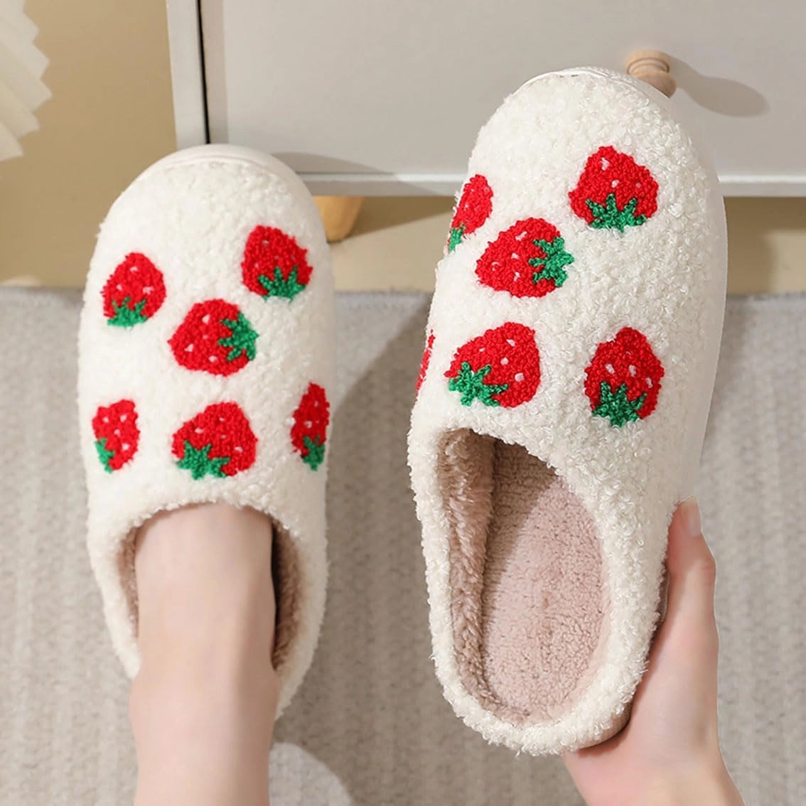 Women's Plush Heart Love Slippers - Blue Eyes Mushroom Cat Ears Retro Memory Foam Soft Plush Home Shoes