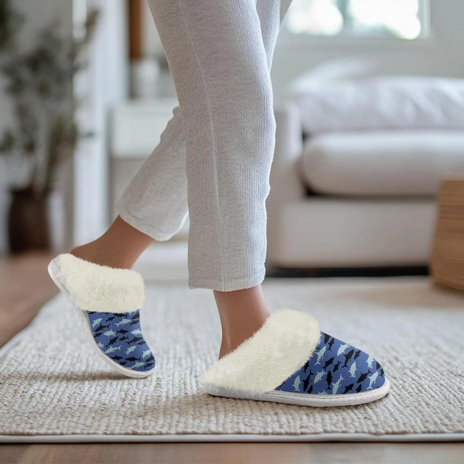 Womens Fuzzy Slippers with Fur Edges, Cute Plush House Shoes Fluffy House Slippers for Indoor and Outdoor