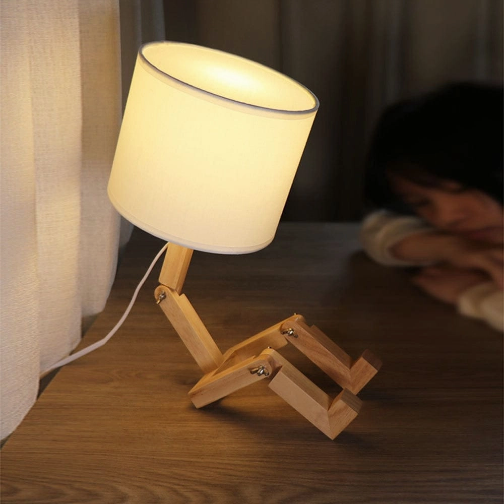 Woodie | Innovative and creative wooden table lamp